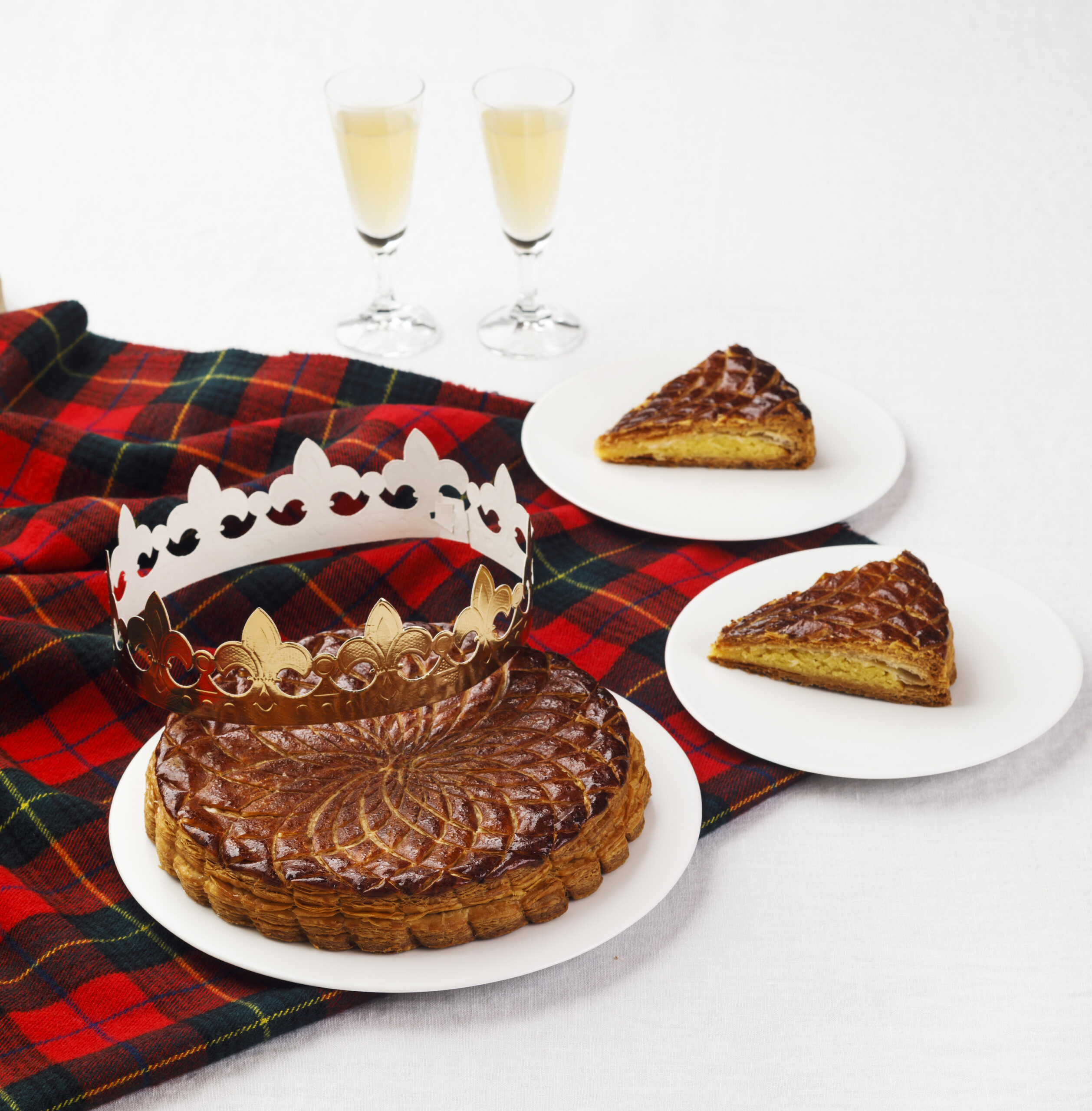 新しい年を祝うフランス伝統菓子「ガレット デ ロワ」予約販売開始 